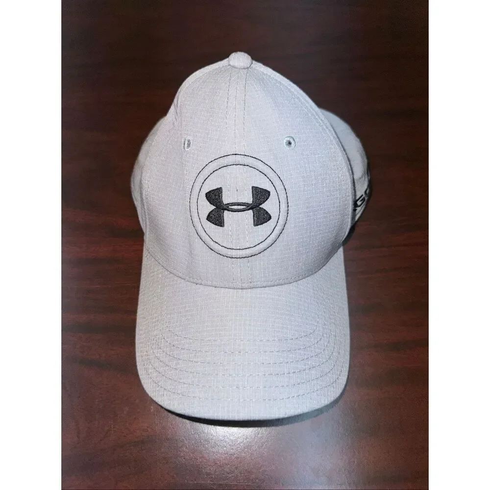 Under Armour Grey Fitted Gold Baseball Hat Size Medium/Large